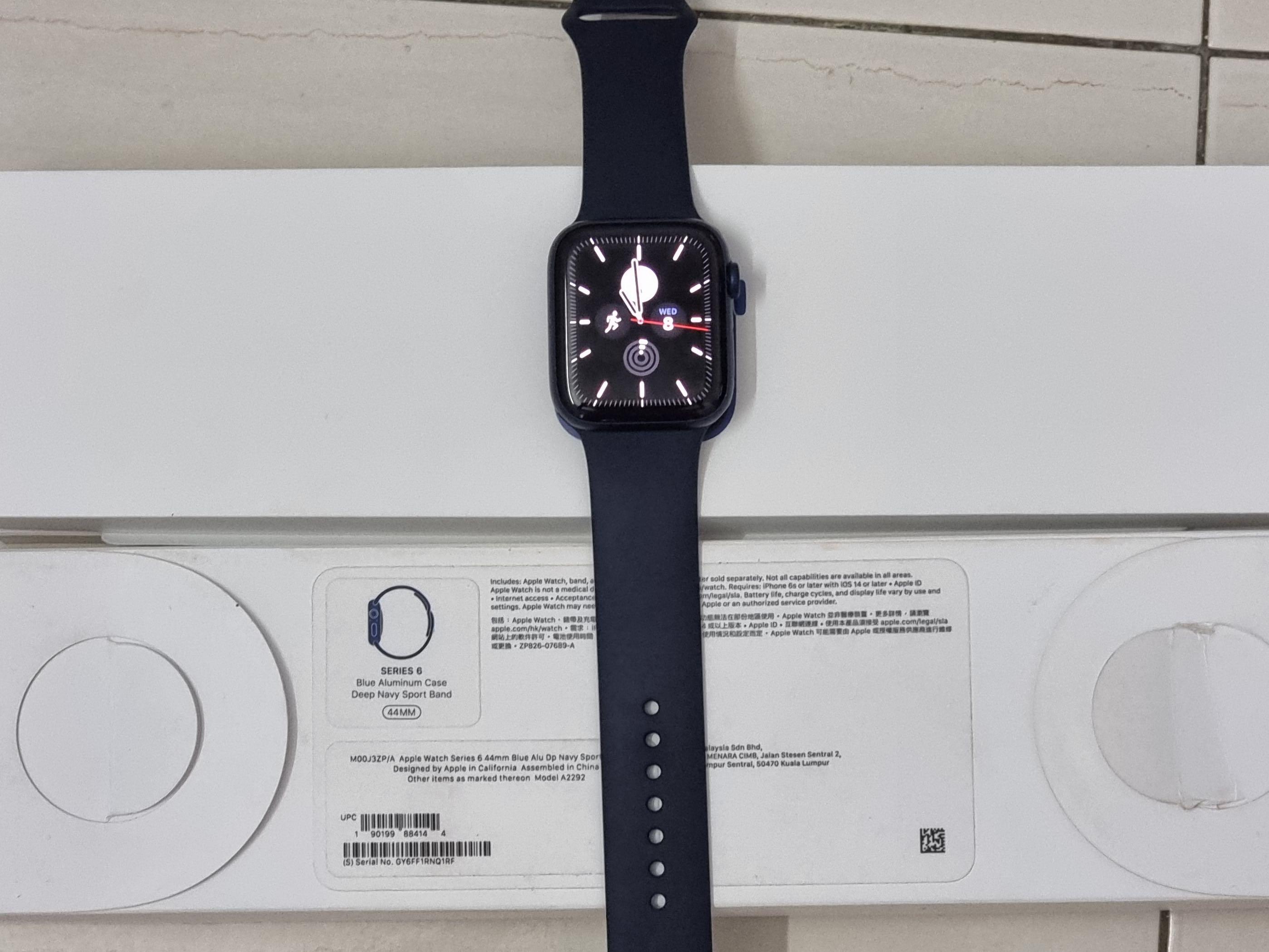 Apple watch s6 44mm 2025 blue deep navy band