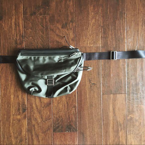 Fanny online pack aritzia