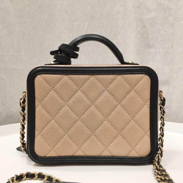 Chanel Black Quilted Calfskin CC Small Vanity Case Gold Hardware, 2018-2019, Womens Handbag