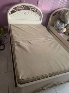(Category: ) located in . Submitted by tishfinds (Listing ID 1130316970, Image 1). Description: .
