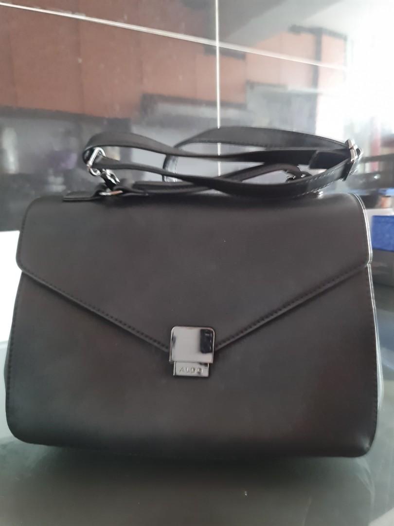 Aldo black hotsell handbags on sale