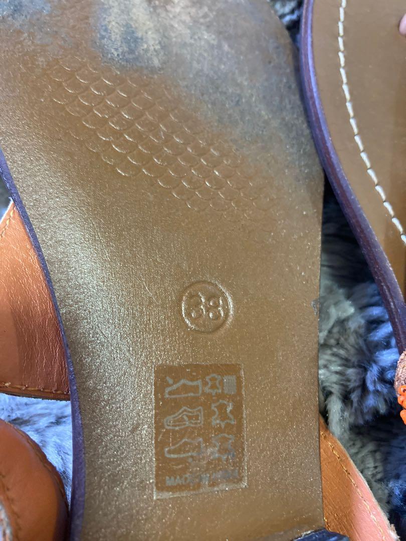 Buffalo London beaded boho leather sandals (Category: Flats & Sandals) located in Baguio. Submitted by declutterproj2600 (Listing ID 1130332521, Image 3). Description: .