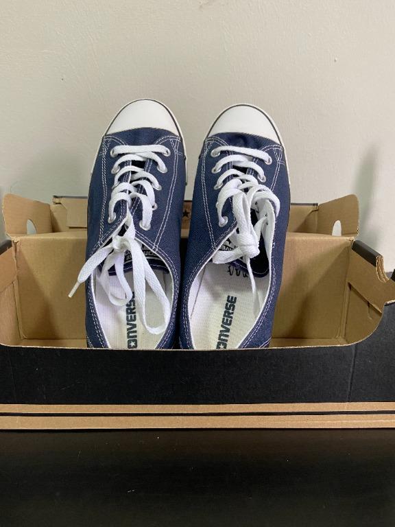 CONVERSE Women Size US10 UK7.5 EUR42 ORIGINAL BOX Women s