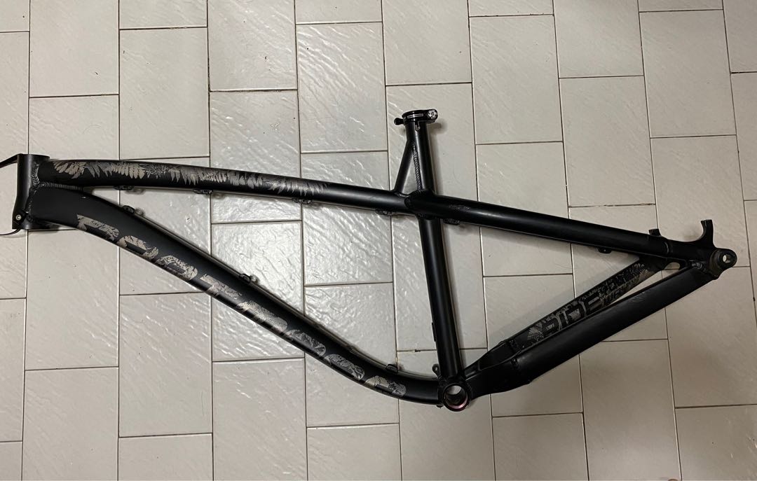 Dartmoor hornet 2020 Frame boost Large 27.5 Sports Equipment