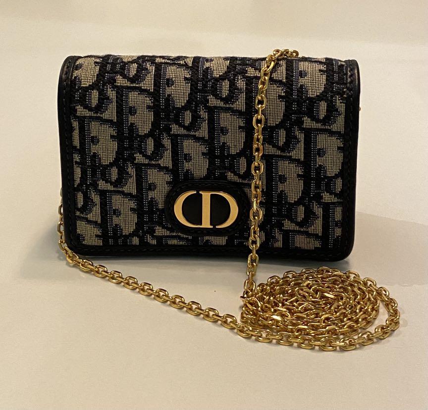 Dior 30 Montaigne nano pouch with chain, 名牌, 手袋及銀包- Carousell