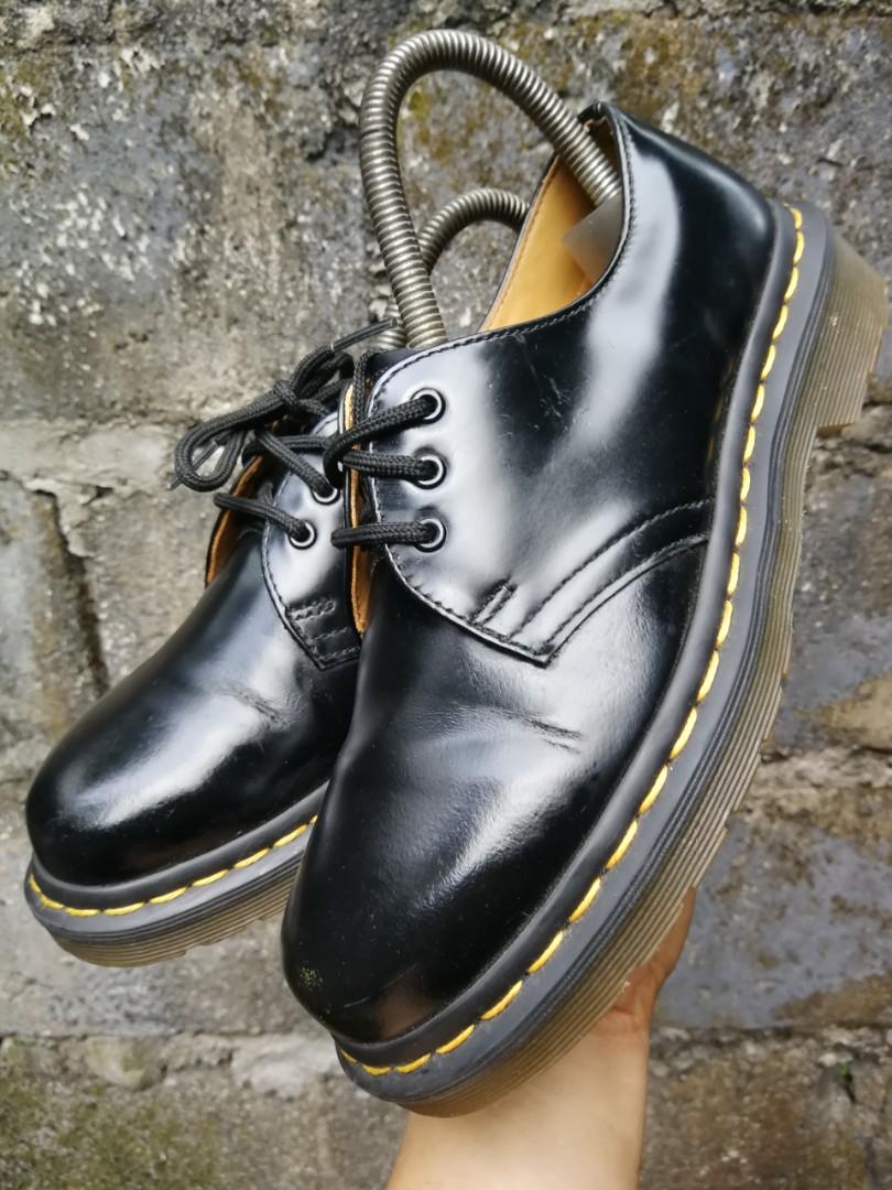 Dr Martens 1461 Smooth black Women s Fashion Footwear Boots on