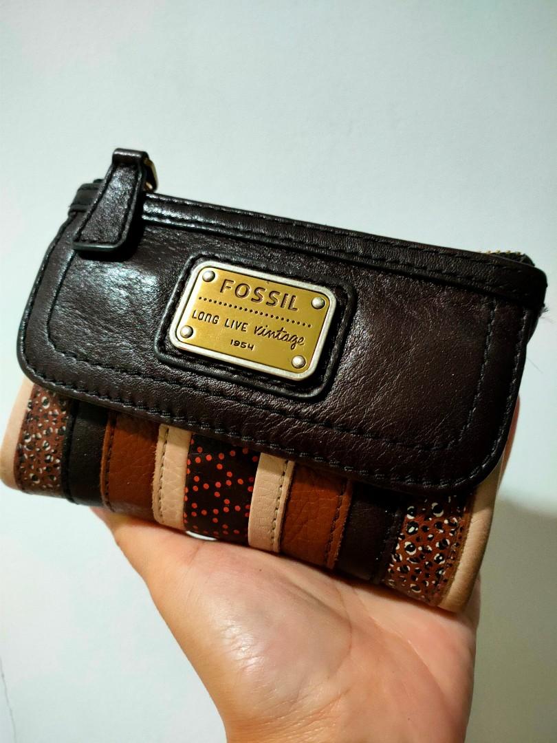 Fossil emory store wallet