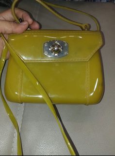 （分類：）位於 。 由 secondhand743 提交（商品編號 1130351132，圖片 1）。簡介： 。