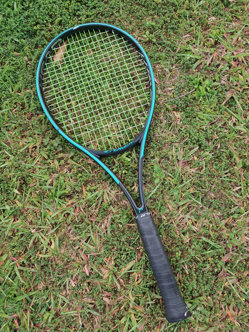 Head Gravity MP Tennis Racket, Sports Equipment, Sports & Games, Racket