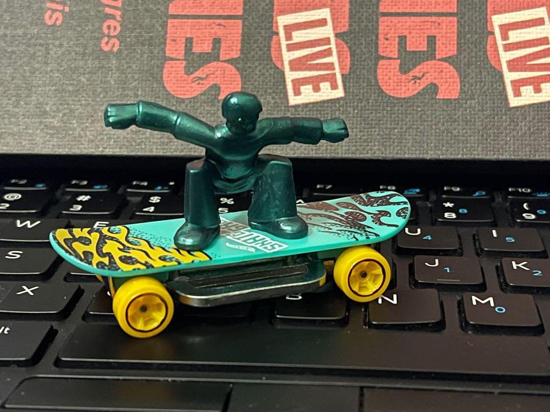 Hot wheels hw sports top