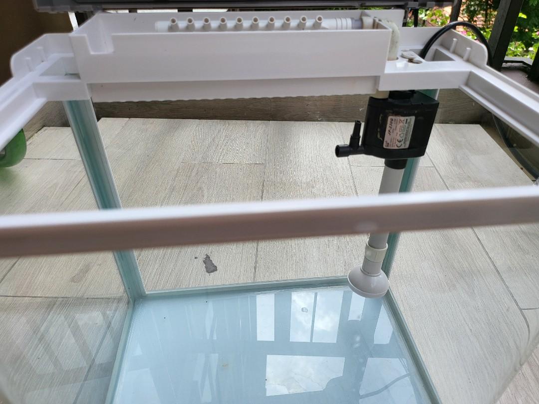 LED light Fish tanks sizes , aquarium, all glasses , pet fishes , two