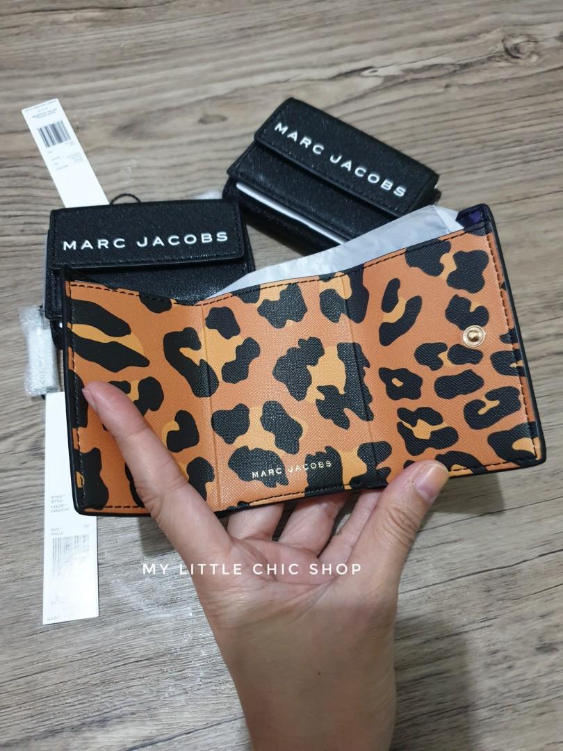 Marc jacobs leopard 2025 wallet