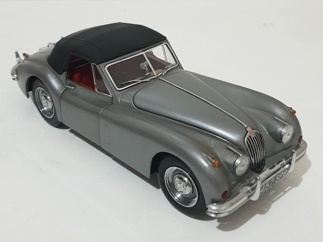 Metal model car (Category: Vehicle & Diecast Models) located in Las Pinas. Submitted by abcjulia (Listing ID 1130353749, Image 1). Description: 1955 Jaguar Convertible metal model car, length: 8.5 inches, width: 3.5 inches, height: 3 inches, bought in London..