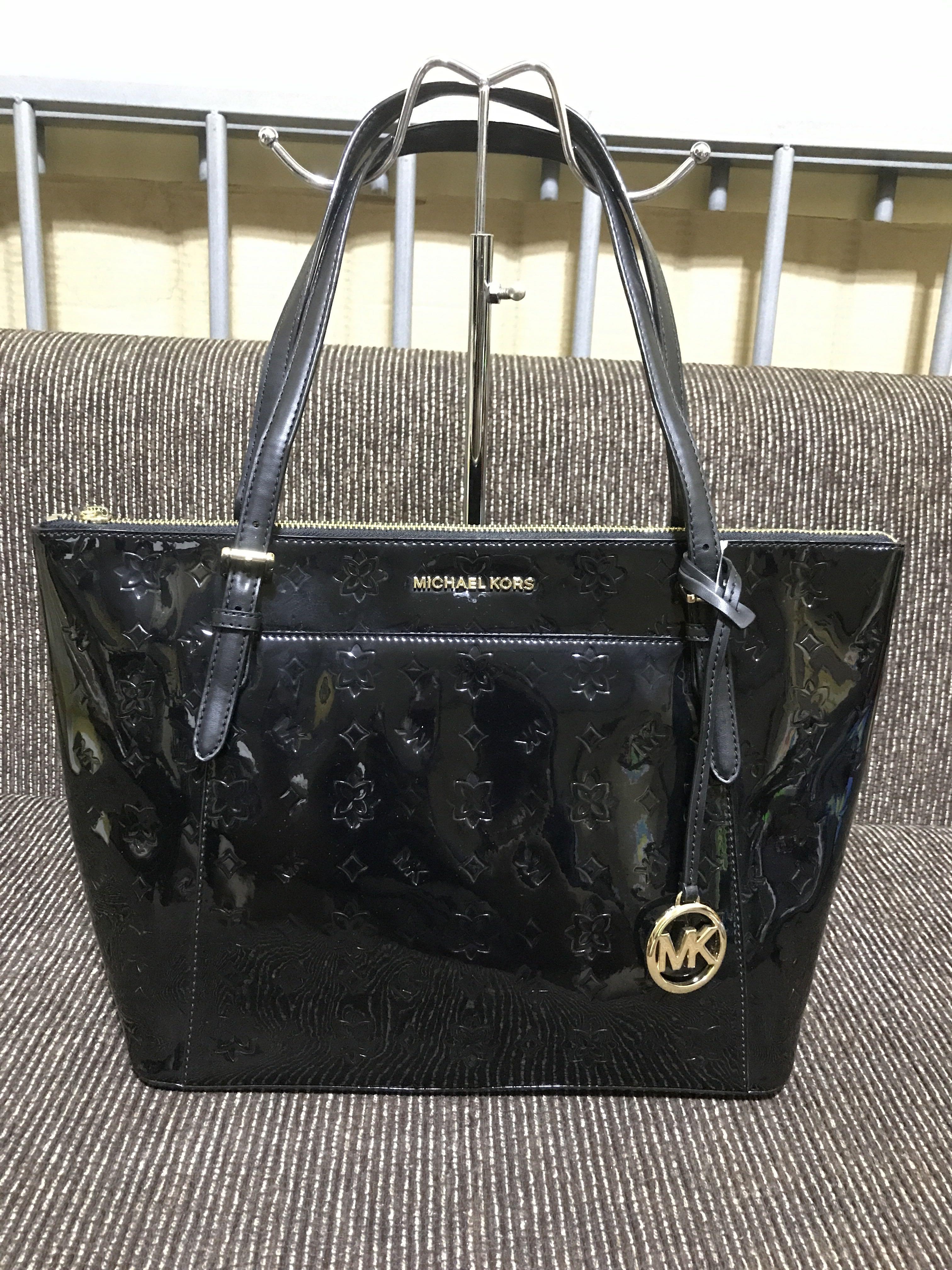 Ciara tote sale