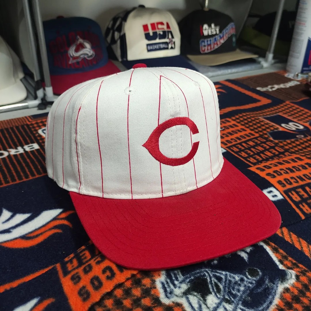 MLB Cincinnati Reds Pinstripe Snapback Men s Fashion Watches