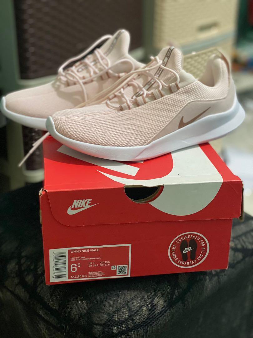 Nike viale soft pink Women s Fashion Footwear Sneakers on
