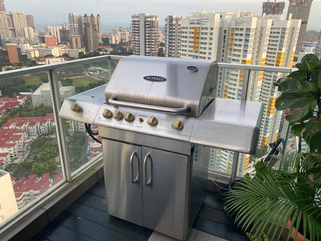 Outback 5 x burner Grill BBQ, TV & Home Appliances, Kitchen Appliances