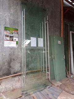 Pintu kaca +asesoris
