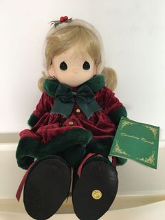 2 Precious Moments 16 Vinyl dolls Hobbies Toys Memorabilia