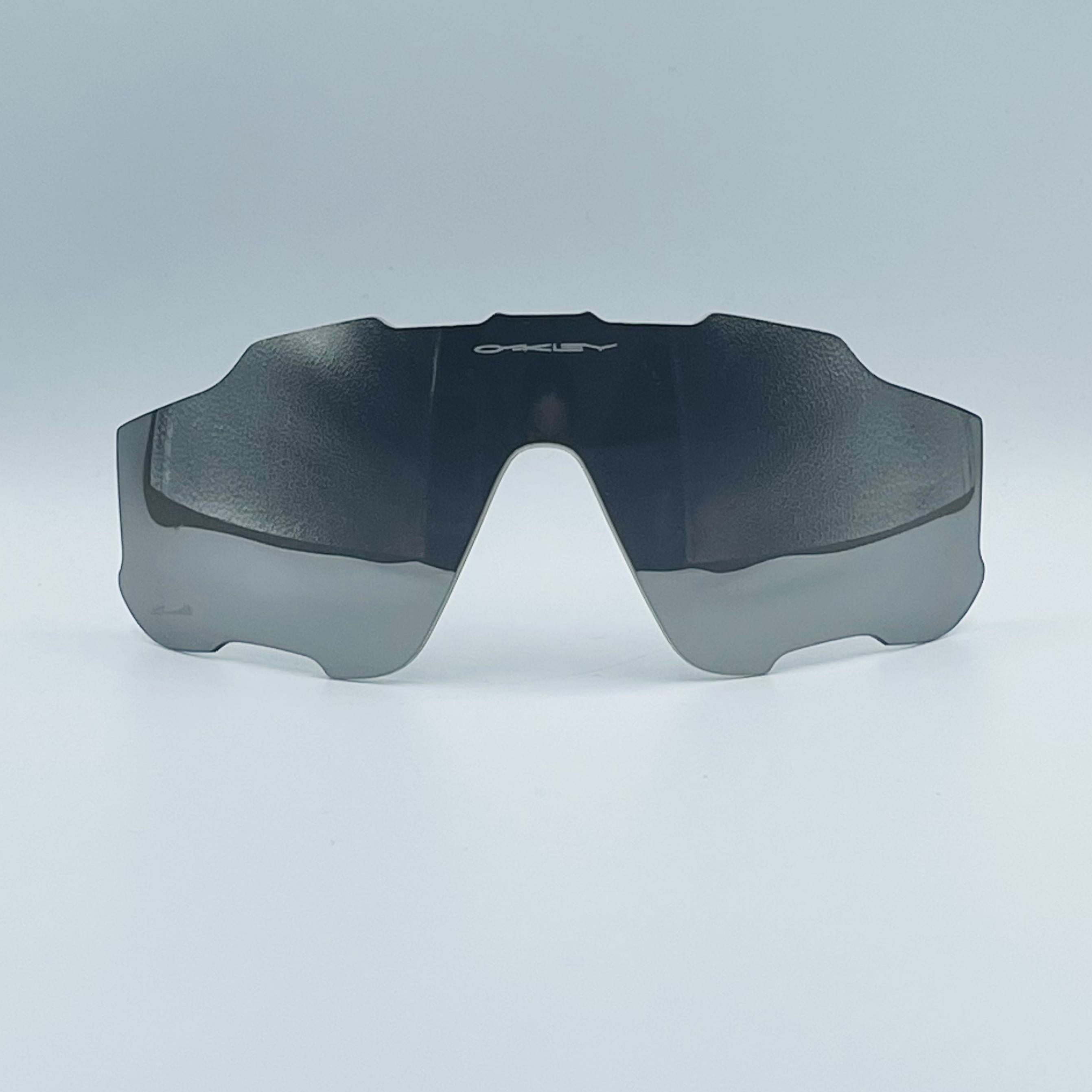 RARE Oakley Jawbreaker Polarized Chrome Lens, Men's Fashion, Watches