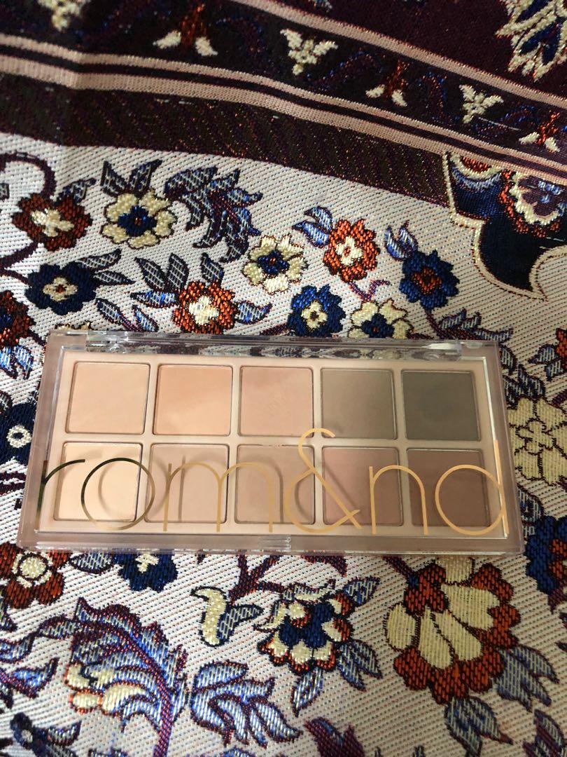 ROMAND eyeshadow palette, Beauty & Personal Care, Face, Makeup on Carousell