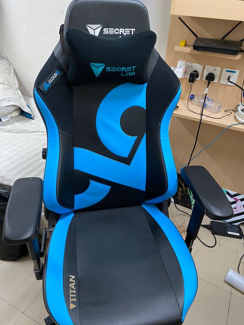 SecretLab Titan 2020 Cloud 9 NEGOTIABLE Furniture Home Living