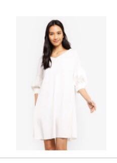 (Category: ) located in . Submitted by helloclothes234 (Listing ID 1130281956, Image 1). Description: .