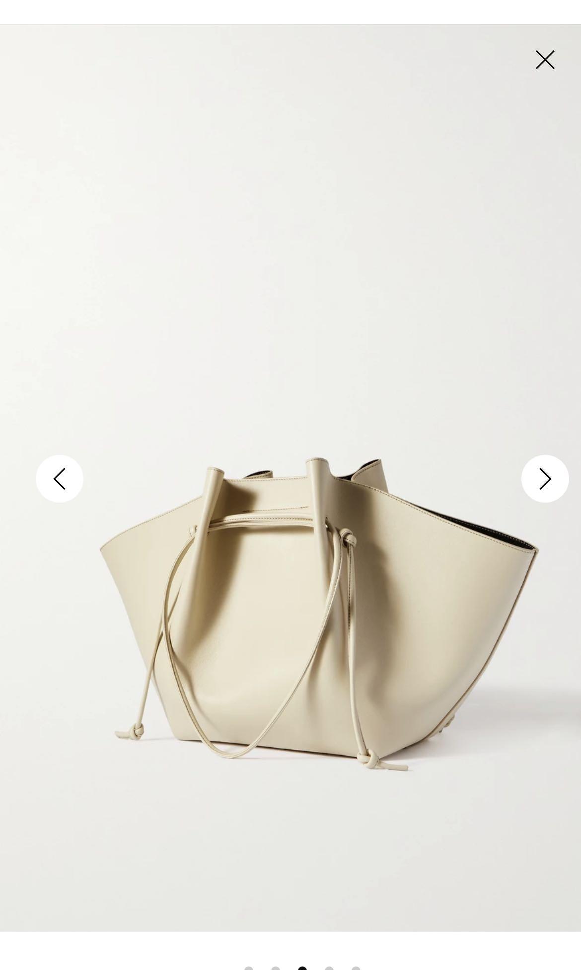 Yuzefi Women's Small Mochi Bag White