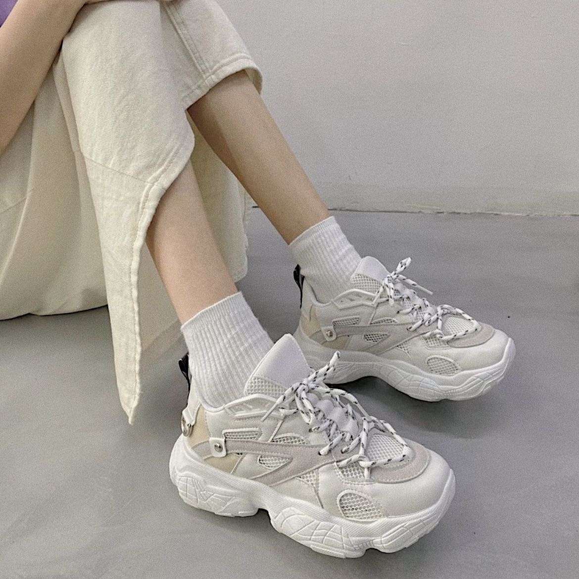Comfy Lara Sneakers Women s Fashion Footwear Sneakers on Carousell