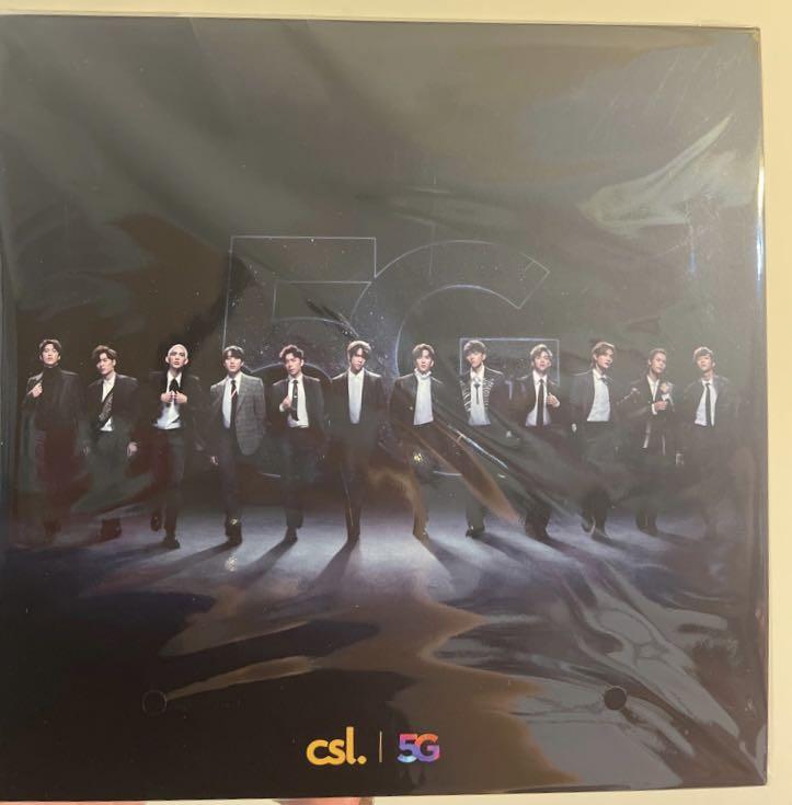 CSL Mirror AR Calendar 月曆, 興趣及遊戲, 收藏品及紀念品, 明星周邊 Carousell