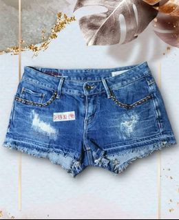 (Category: ) located in . Submitted by fab_shoppe (Listing ID 1130581339, Image 1). Description: .