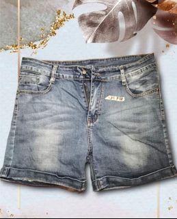 (Category: ) located in . Submitted by fab_shoppe (Listing ID 1130584004, Image 1). Description: .