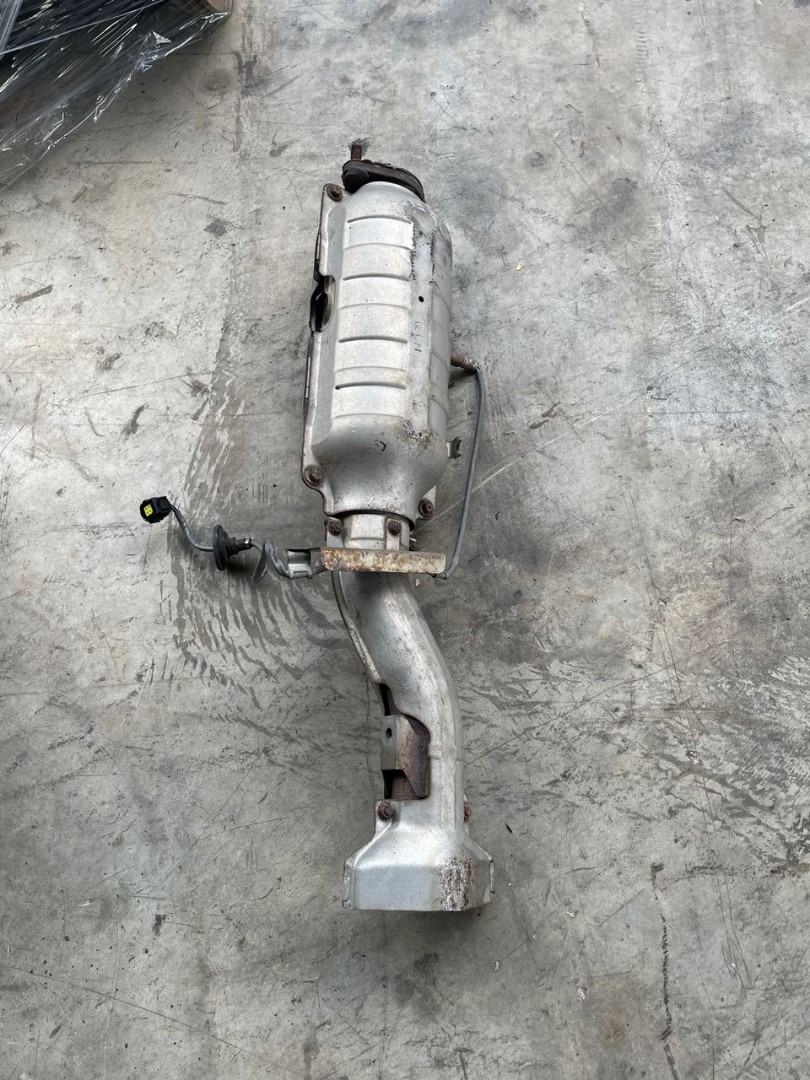 Evo x catalytic converter, Car Accessories, Accessories on Carousell