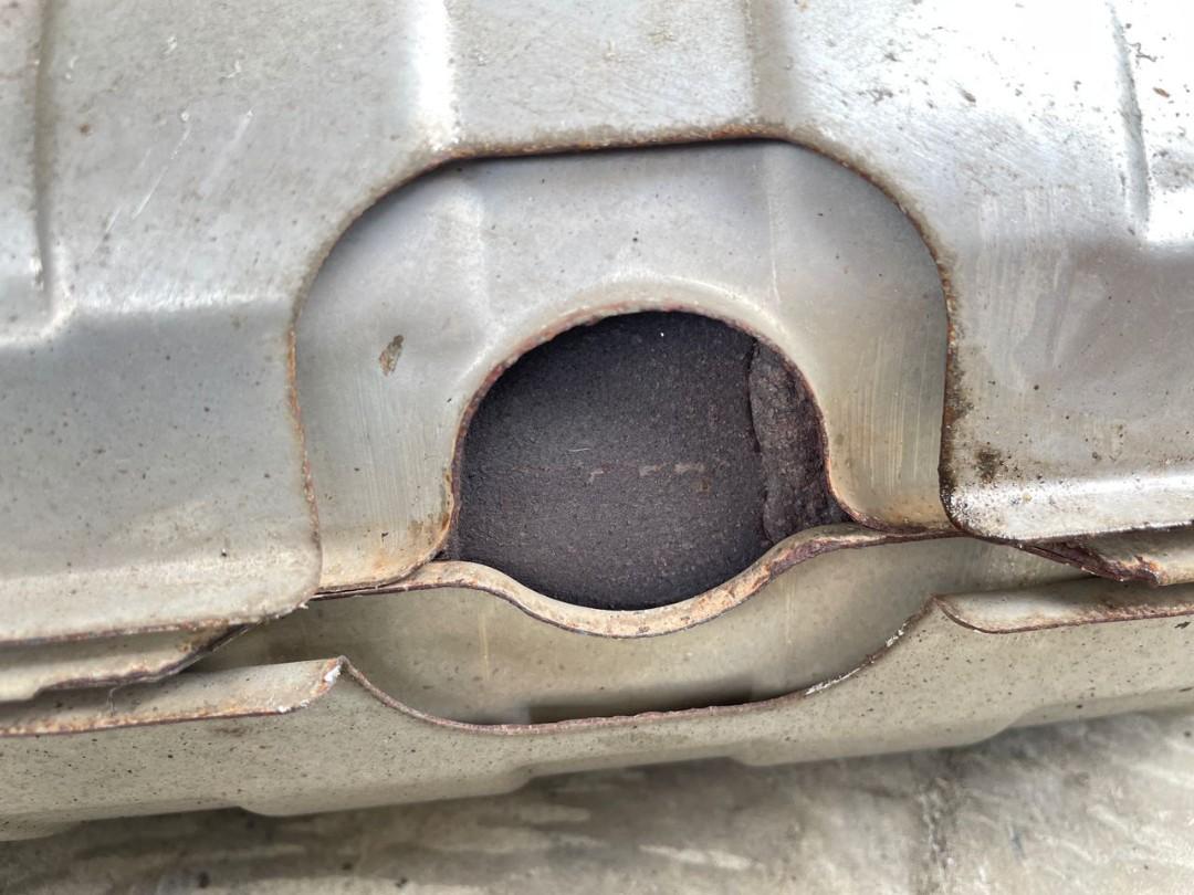 Evo x catalytic converter, Car Accessories, Accessories on Carousell