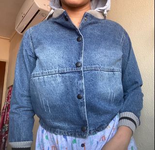 (Category: ) located in . Submitted by gotchugoods (Listing ID 1130516816, Image 1). Description: .