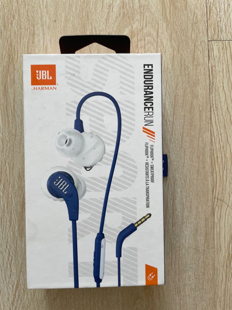 JBL endurancerun earphones, Audio, Headphones & Headsets on Carousell