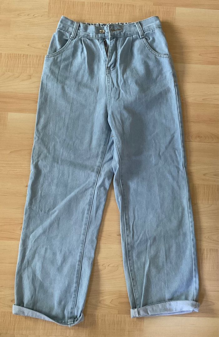 Light blue baggy jeans, Women's Fashion, Bottoms, Jeans & Leggings on