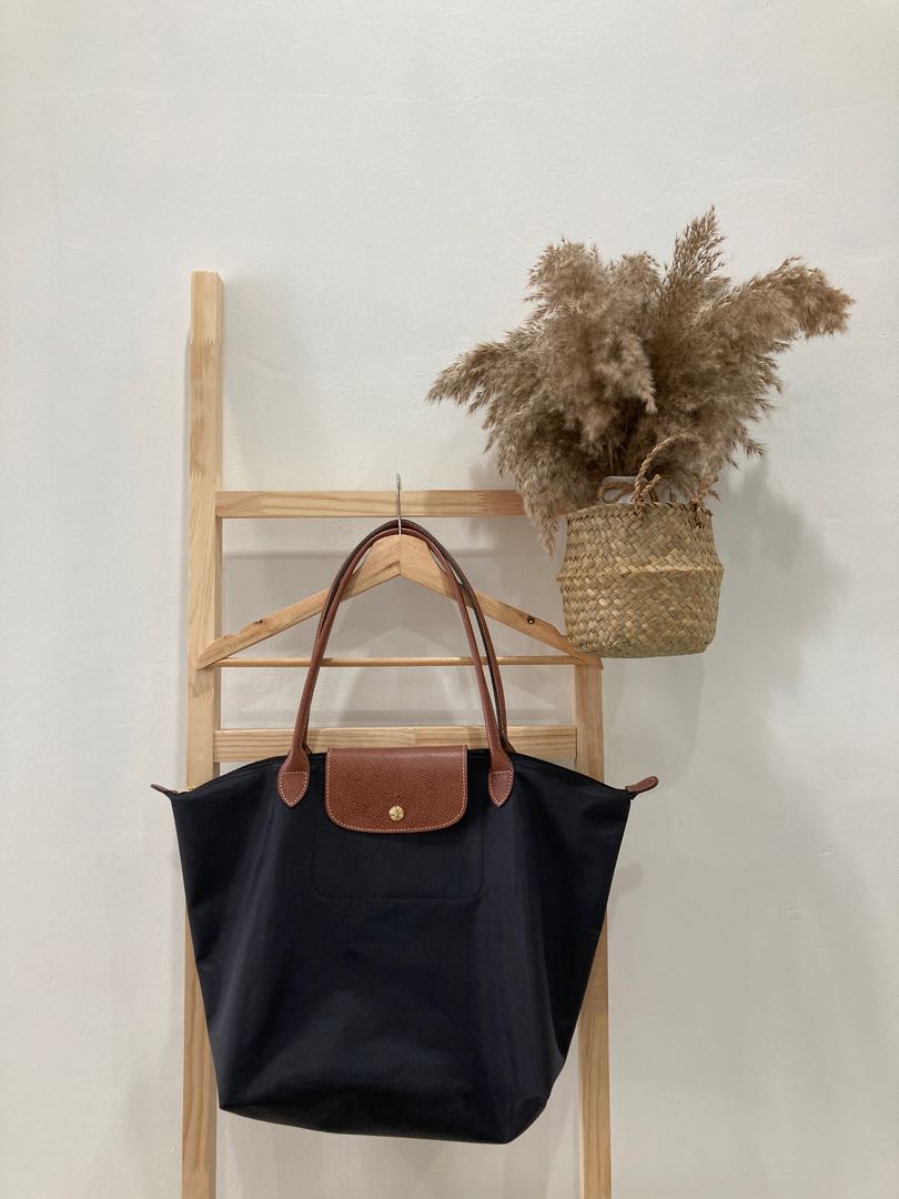 longchamp size large