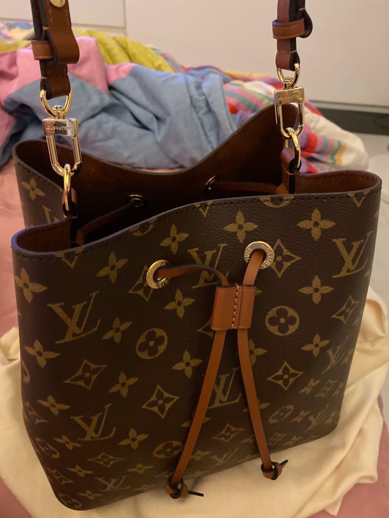 Louis Vuitton Vavin BB Empreinte Ivory Review + WHAT'S IN MY BAG 2021 + Mod  Shots 