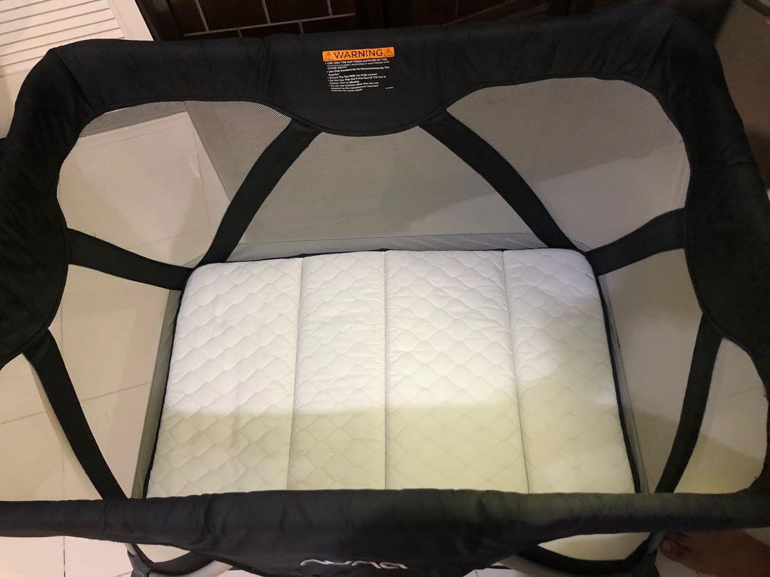 Nuna Sena Playard with Babies & Kids, Baby Nursery & Kids