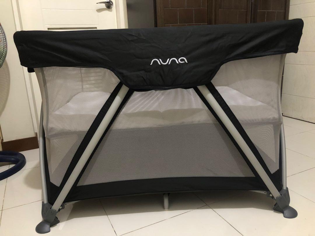 Nuna Sena Playard with Babies & Kids, Baby Nursery & Kids