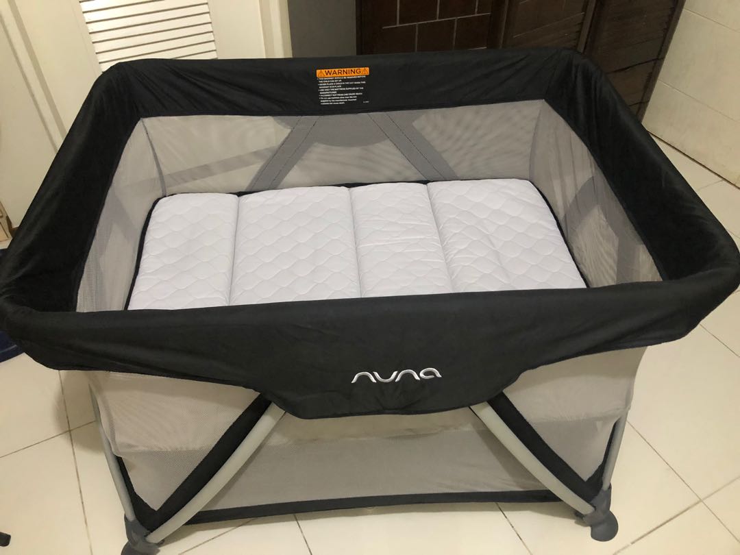 Nuna Sena Playard with Babies & Kids, Baby Nursery & Kids