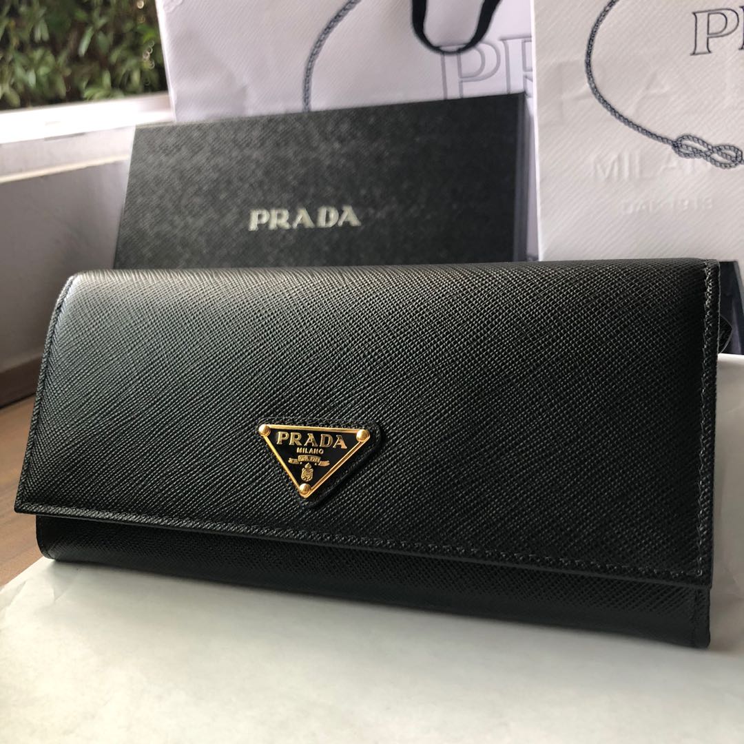 Prada Large Saffiano Leather Wallet in Black (classic Triangle logo),  Luxury, Bags & Wallets on Carousell