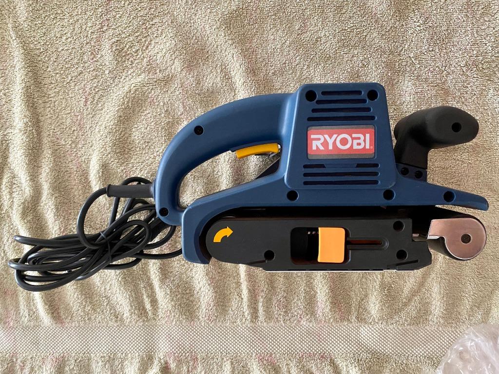 Ryobi belt sander (EBS70321), Furniture & Home Living, Home Improvement