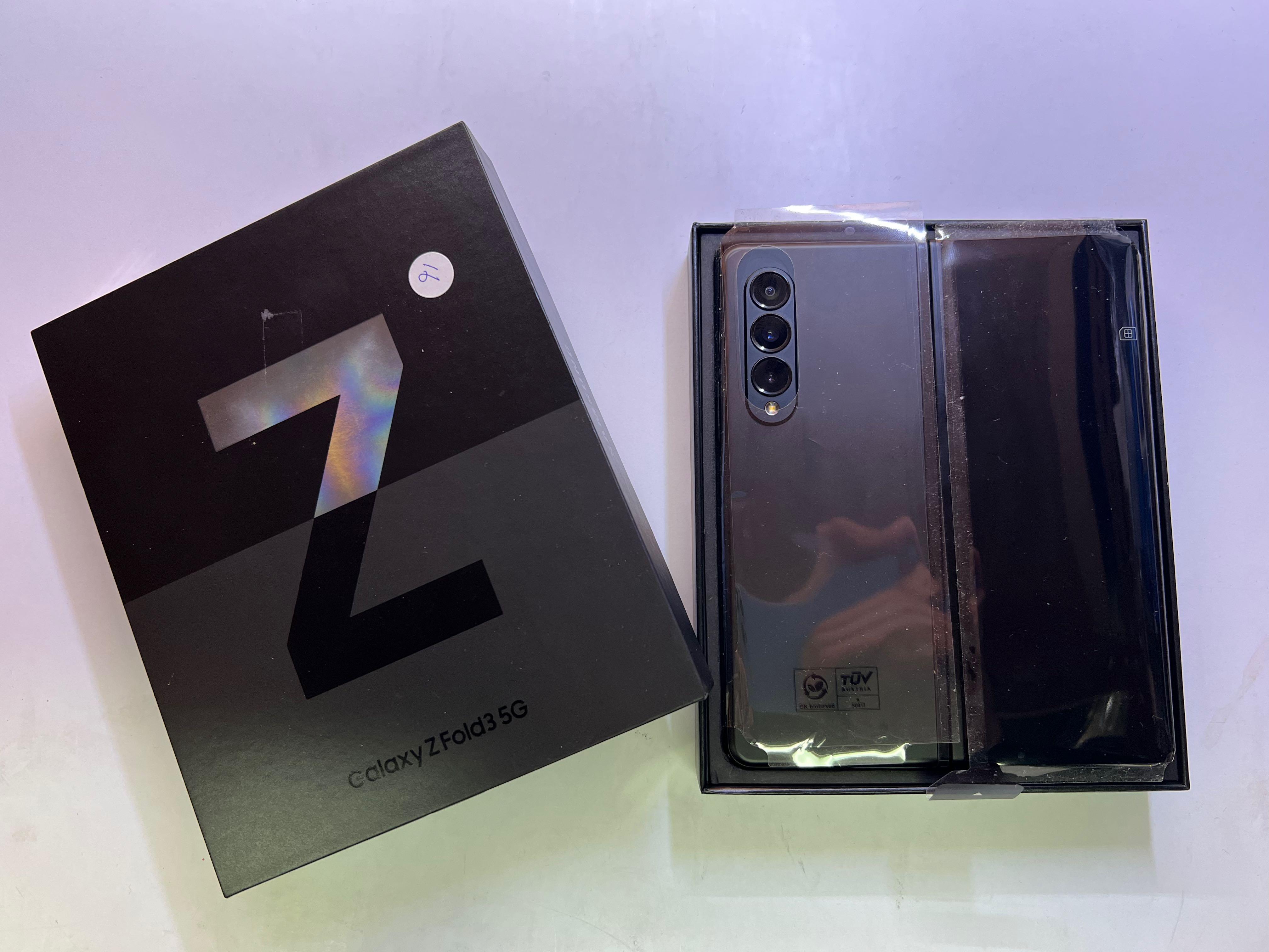 Galaxy　Fold3　512GB 香港版　訳あり品 Galaxy Fold3 512GB 香港版 訳あり品 Galaxy Z Fold3 5G 512GB SIM