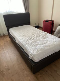 (Category: ) located in . Submitted by melchang124 (Listing ID 1130472596, Image 1). Description: .