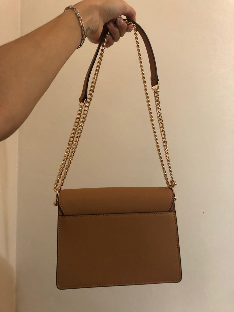 Tory Burch Emerson Envelope Bag, Luxury, Bags & Wallets on Carousell