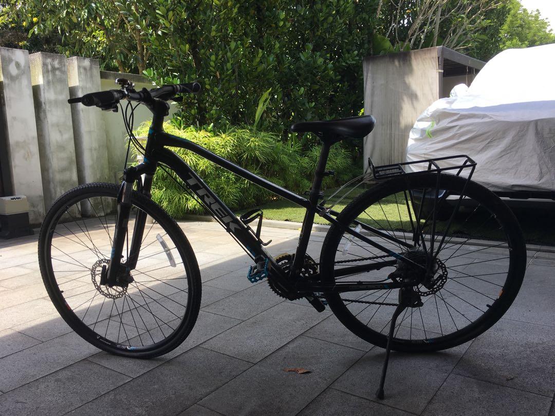 TREK 8.3 DS Black/Cyan Bicycle 15.5 
