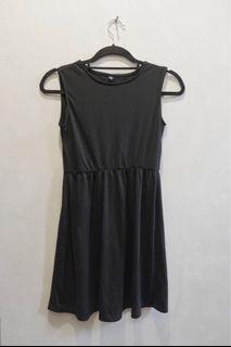 Uniqlo Cotton Short-Sleeved Black Dress