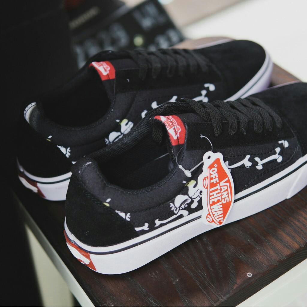 VANS MOTIF TULANG BIG SIZE 39 44 Fesyen Pria Sepatu Sneakers